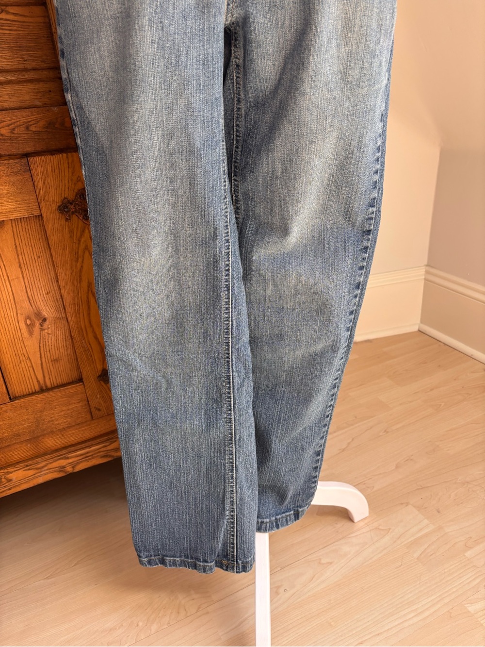 Nevada Low Rise Jeans 💙 - Picture 4 of 7